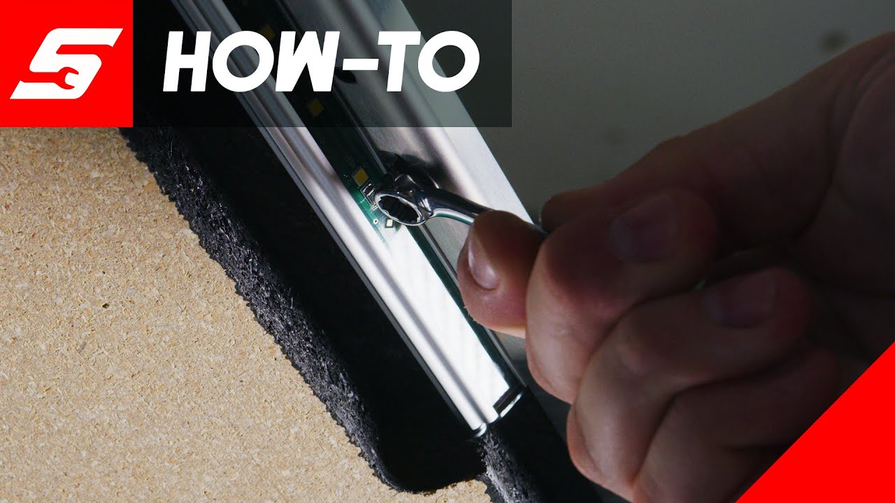 How to Replace the LED Top Storage Light System | Snap-on How-to