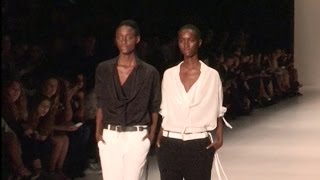 Índios Yawanawá Fecham O Primeiro Dia De Desfiles Da São Paulo Fashion Week