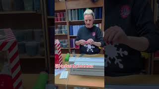 Detalles Elf arrival balloon box Actualización