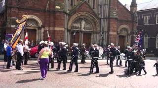 Orange men attack a man for filming them being openly sectarian at a catholic church