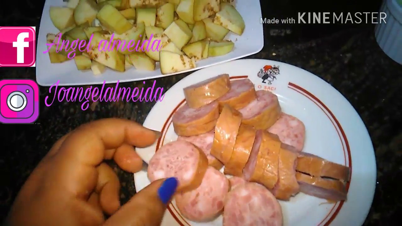 BERINJELA AFOGADA COM BACON E LINGUIÇA CALABRESA (RECEITA SIMPLES)