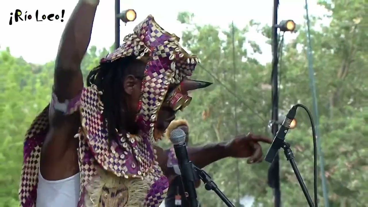 Fulu Miziki   Pieteron   YouTube Visualiser