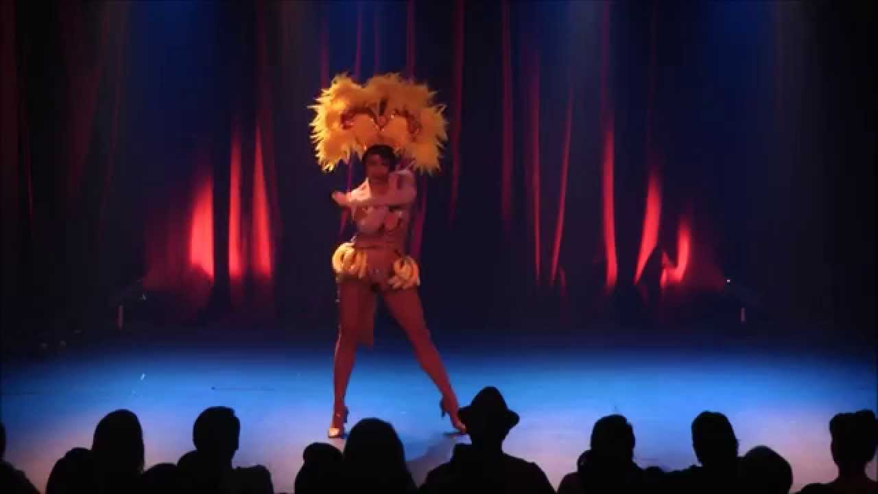 Zelia Rose performs Bananas! A Josephine Baker tribute burlesque act