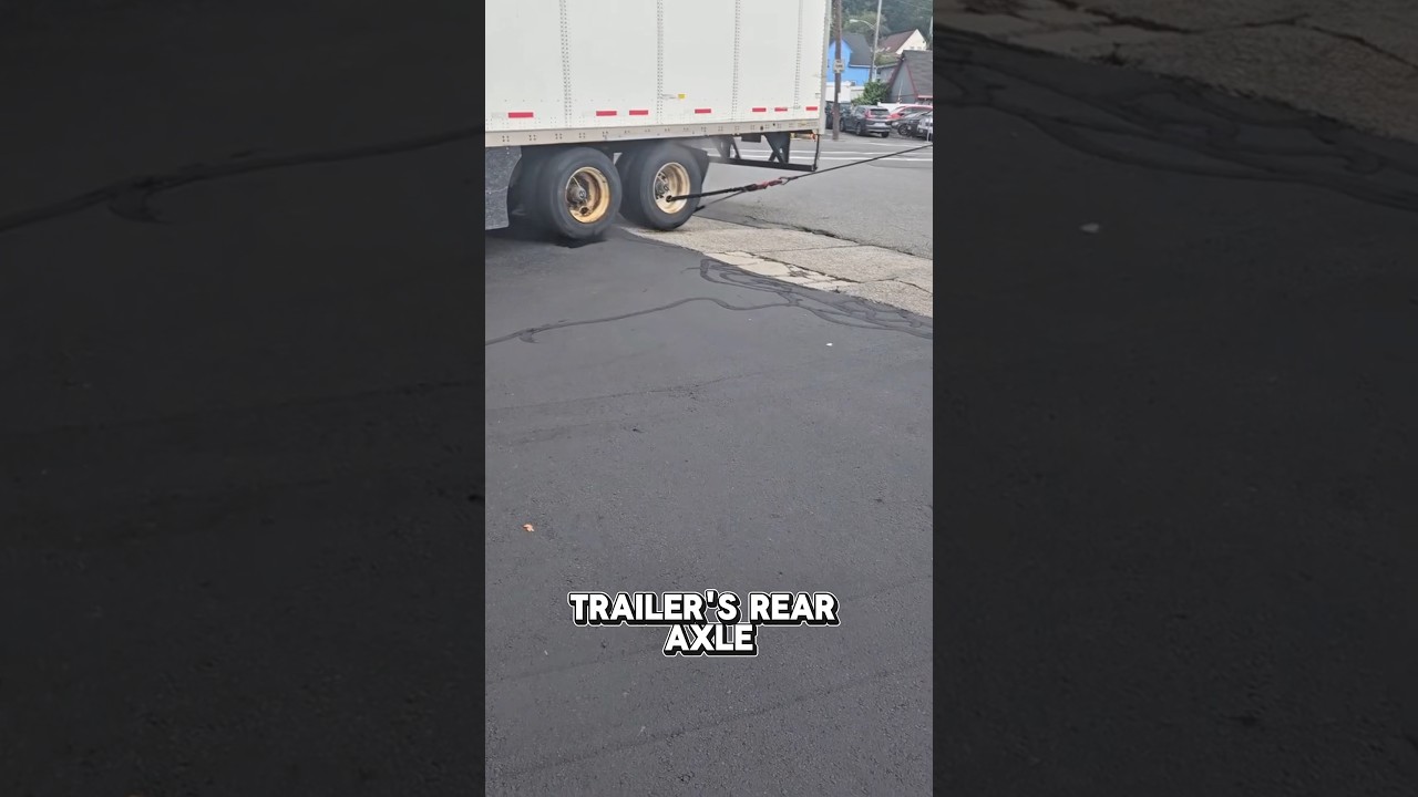 Semi truck and trailer recovery went the wrong way. #trucking #trucker #towing