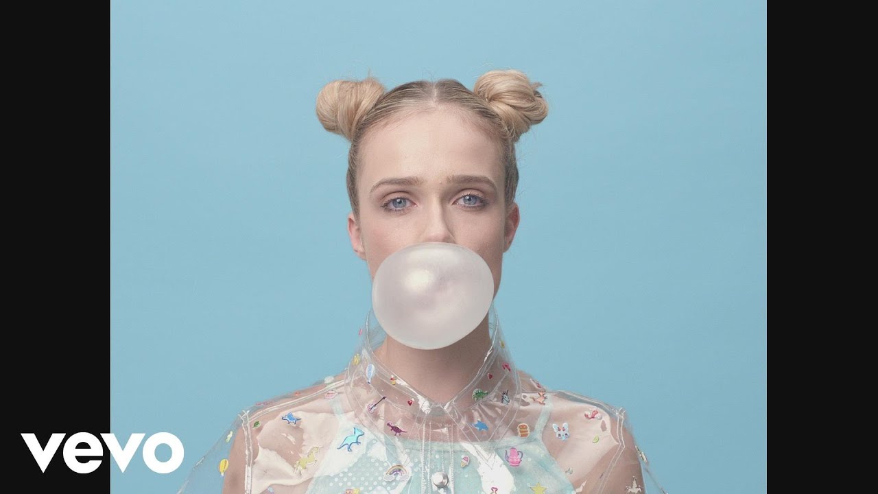 Florrie - Too Young to Remember (Official Video) - YouTube