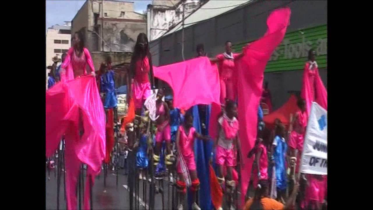 Amazing Stilt Dancers in Port of Spain / Trinidad CARNAVAL YouTube