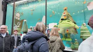 Holiday Windows at FAO Schwarz  NYC 2024 Details