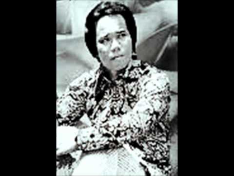 Ahmad Jais - Umpan Jinak Di Air Tenang (Official Music Video)