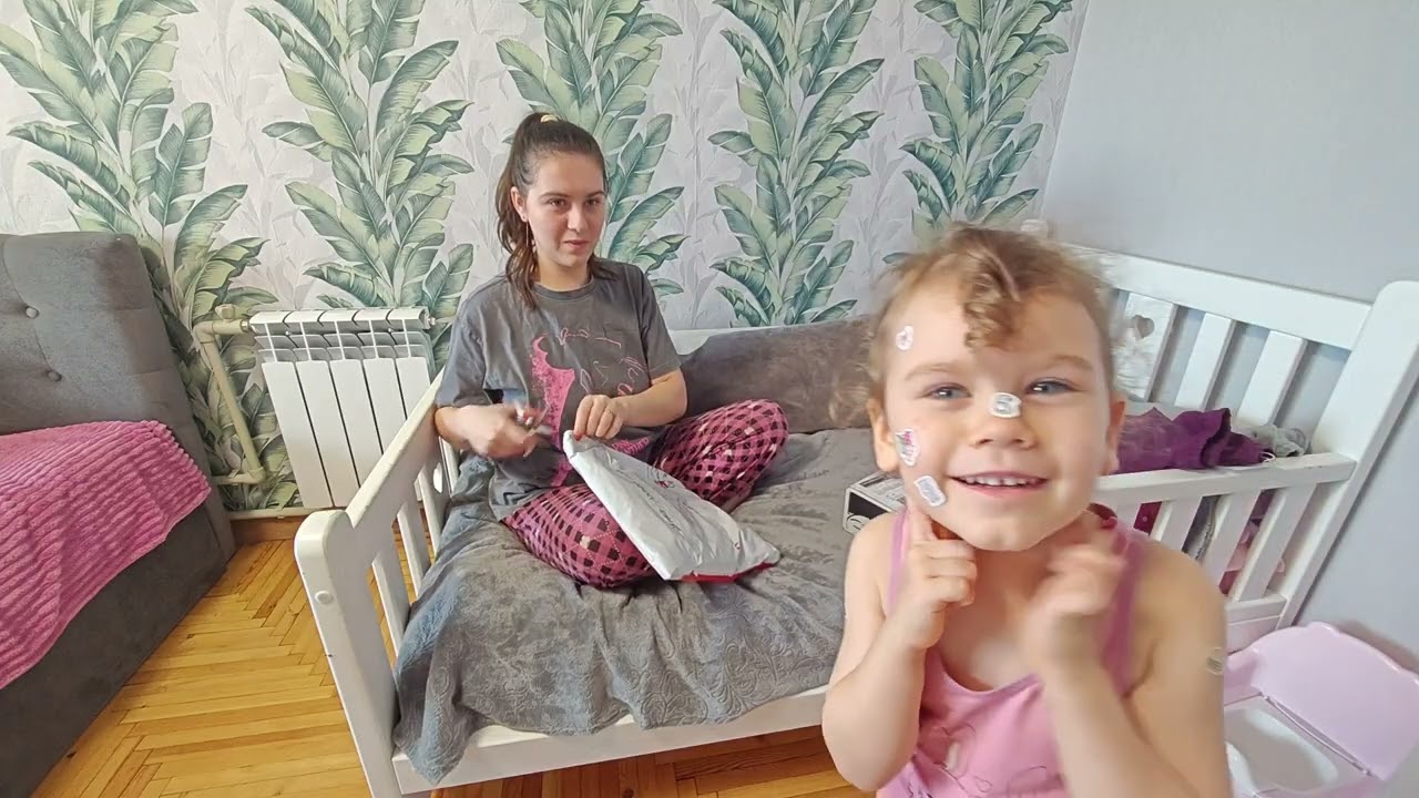 Распаковка подарка на 8 марта. Весенние вещички для Милашки 