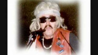 Lettera di una madre al figlio carabiniere. Cesare Politi è: IL GATTO VASELLINA .