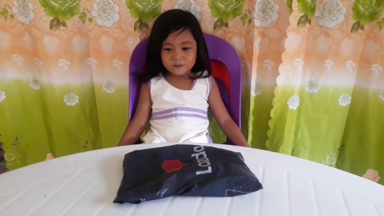My 5 years old daughter order toys from Lazada while I'm Sleeping.