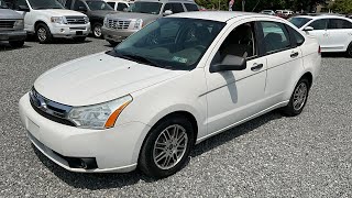 2010 Ford Focus SE **Low Miles**