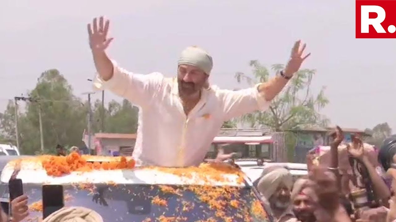WATCH: Bollywood Actor And BJP Leader Sunny Deol's Mega Roadshow In Gurdaspur, Punjab