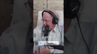 The Economic Anger That Helped Elect Trump
Patrick Bet-David and his guest discuss why Donald Trump was able to build support among voters who feel economically abandoned by both major parties. The guest argues that laws and regulations have increasingly favored those at the top while leaving lower-income Americans with fewer opportunities to build wealth. His broader point is that economic frustration, not just party loyalty, helped fuel Trump’s rise. The Economic Anger That Helped Elect Trump
