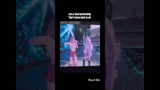 Lisa & Rosé Performing Dont Know What To Do At Deadline É