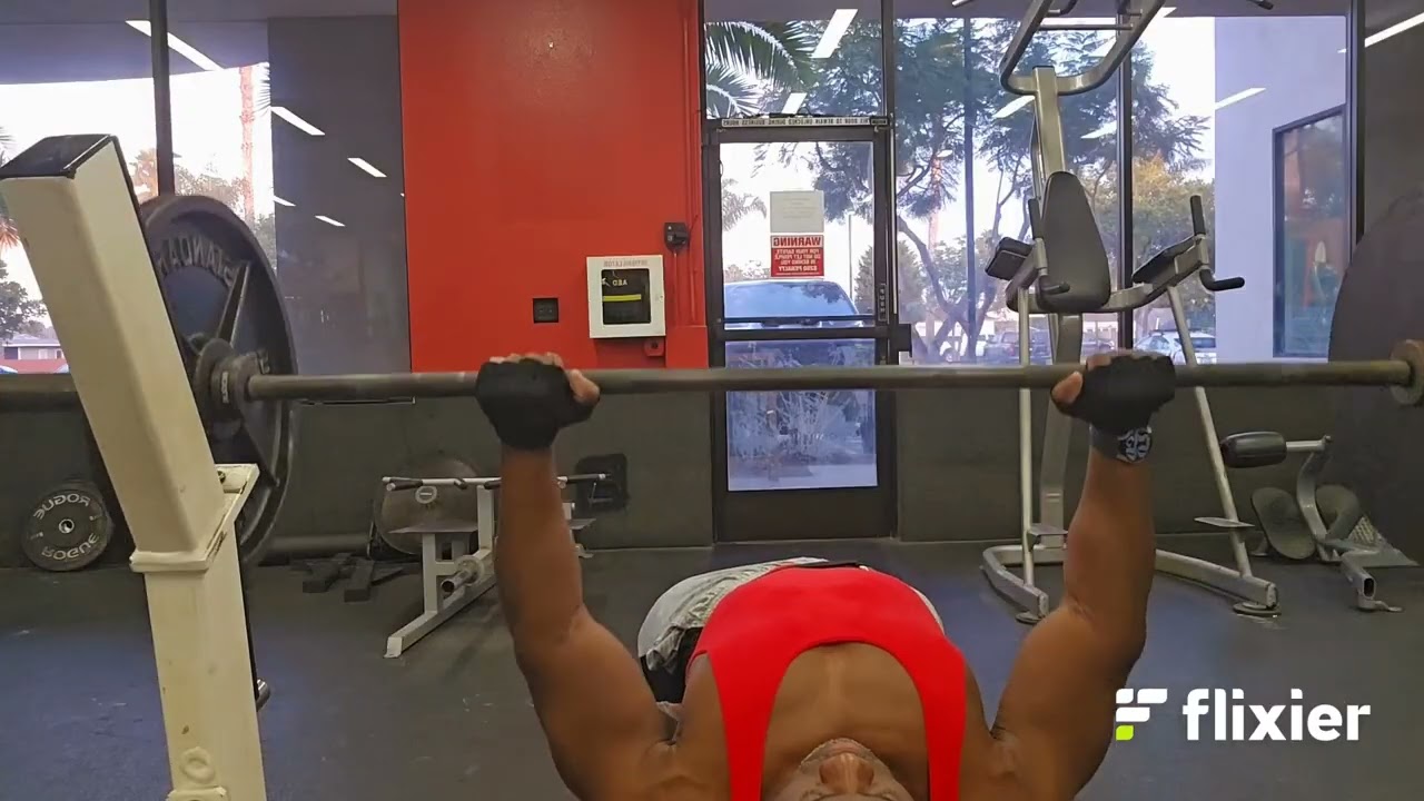 Laying_Flat Bench_Barbell_Facing Up_Two Hand_Barbell Flat Bench Mid Grip Press