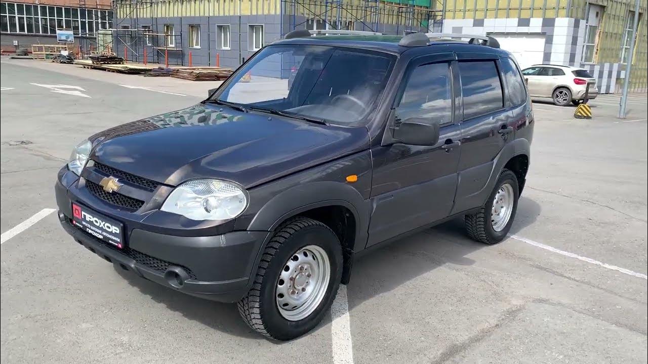 Купить б/у Chevrolet Niva I Рестайлинг 1.7 MT (80 л.с.) 4WD бензин механика в Ст