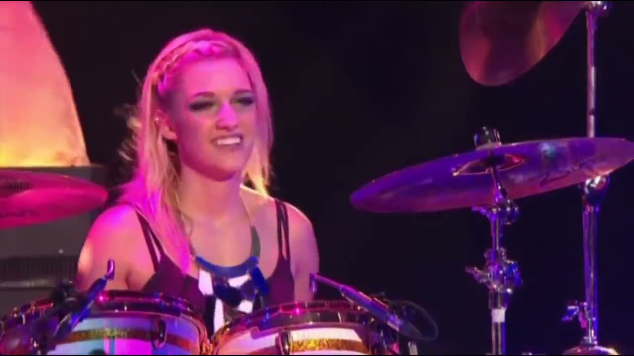 Prince - Sometimes It Snows In April - Live 2013.