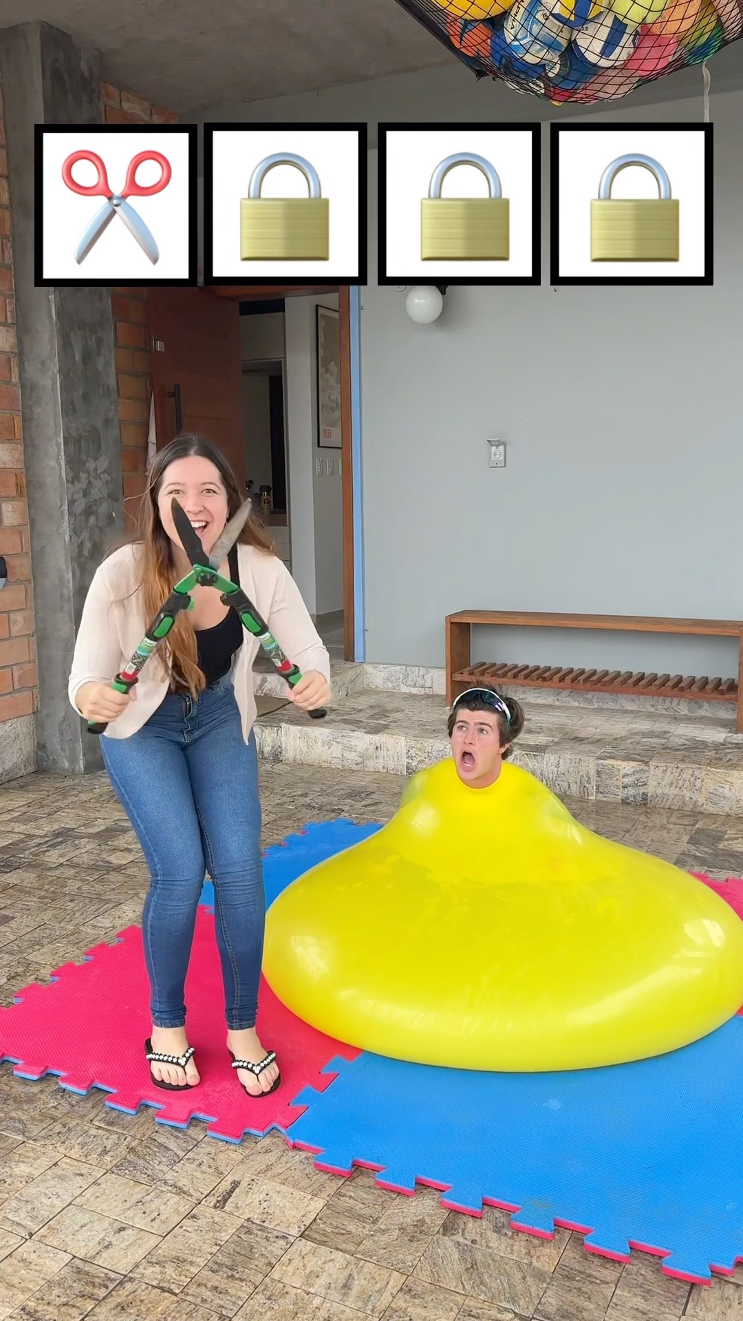 MEGA WATER BALLOON