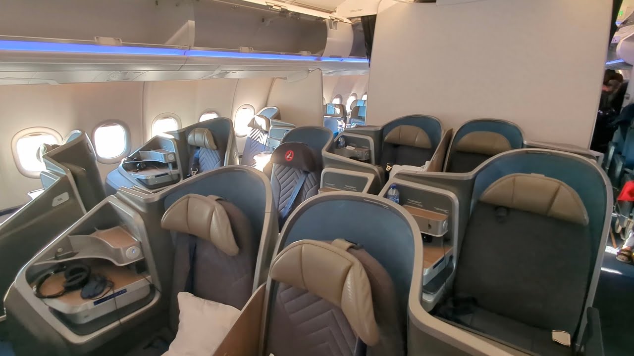 Corsair | Business Class | Airbus A330-900Neo | Reunion - Paris Orly | *full flight*