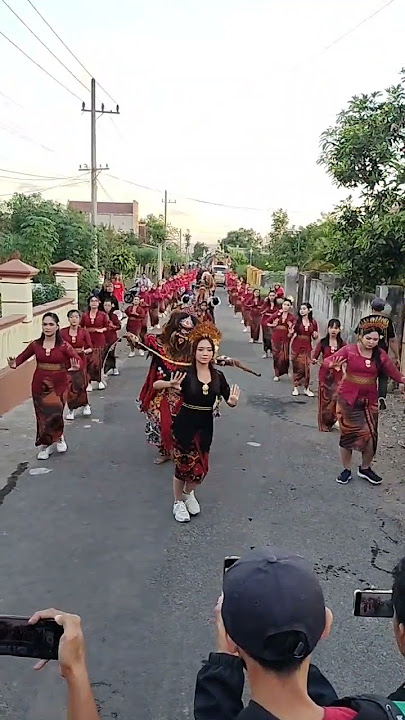 kirab budaya desa sragi tari Kecak bali #karnaval #soundsystemblitar #dj #SBoneaudiokediri