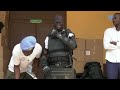 Remise du matériel de maintien de l’ordre au ministère de la Justice