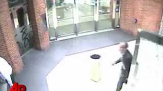 Charges Filed in Finger-Mangling IPad Theft