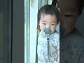 とんでもないものを見てしまった赤ちゃんの逃げ足が速いのが可愛すぎました笑 #Shorts
