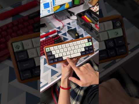Video: Khay bàn phím có khớp nối là gì?