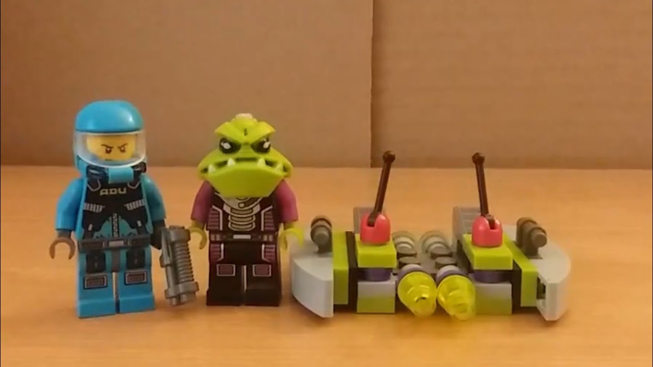 LEGO ALIEN CONQUEST Alien Striker: S PIDER'S Lego review - YouTube