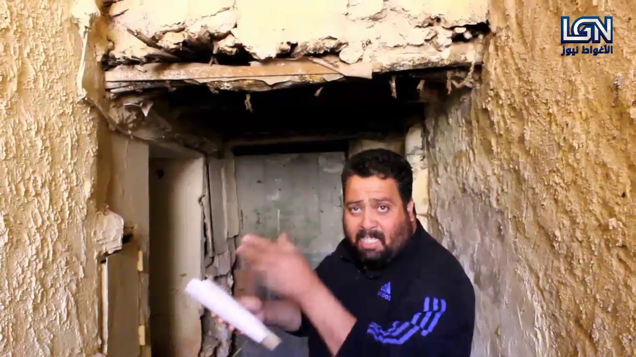 مواطنون بحي زقاق الحجاج بالاغواط  يطالبون بانتشالهم من خطر الإنهيارات  ومدير السكن يوضح . حكيم ب