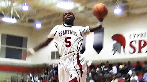 De'Aaron Fox ELECTRIFYING Guard With Handle And Bounce!