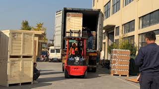 www.ultraspare.com. Loading a container of forklift parts for our client, 13 of December, 2023