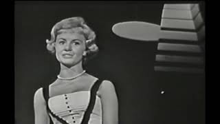 Can't Get Out Of This Mood - Patty Clark (Vocal) & The New Glenn Miller Orchestra