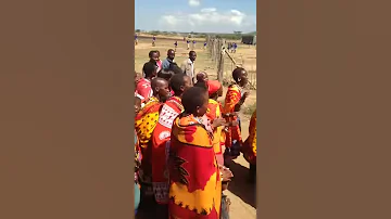 Maasai Women Sing 