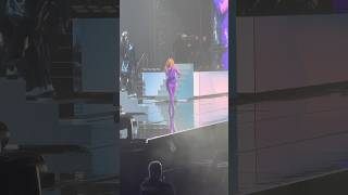 Kylie Minogue – Get Outta My Way LIVE IN ZURICH 2025