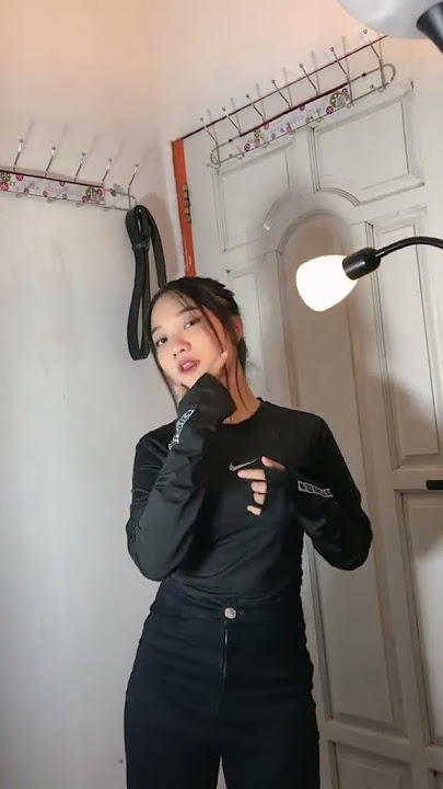 Della pinky selalu bikin beda😆#tiktok#dellapinky#shorts