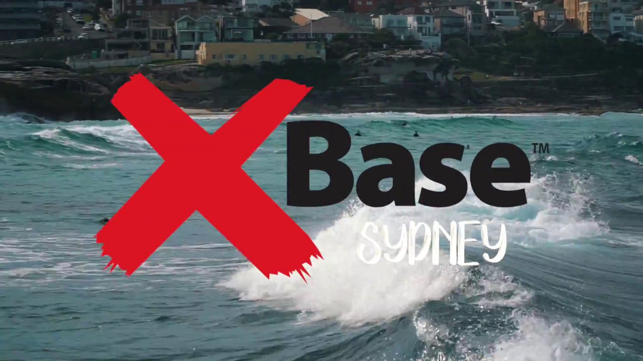 Base Backpackers Sydney & The Scary Canary