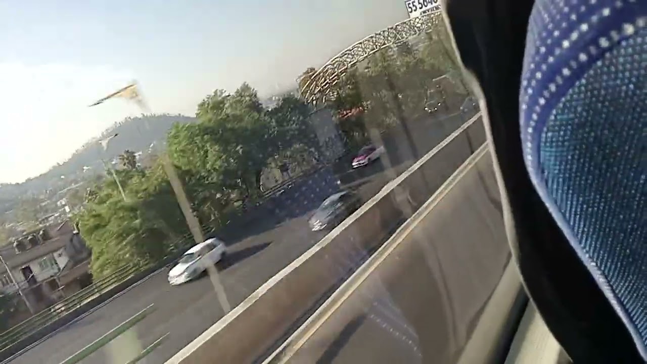 Autopista México Pachuca llegando a la central del norte primera plus 