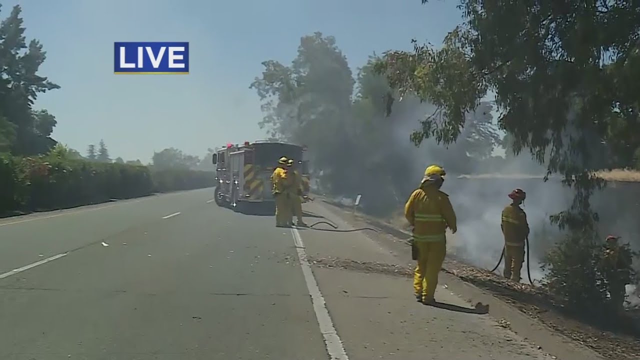 Firefighters Respond To Vegetation Fire In Sacramento - YouTube