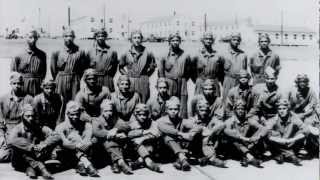 Legendary Aviators Tuskegee Airmen Receive NBAA's Highest Honor at NBAA2012
