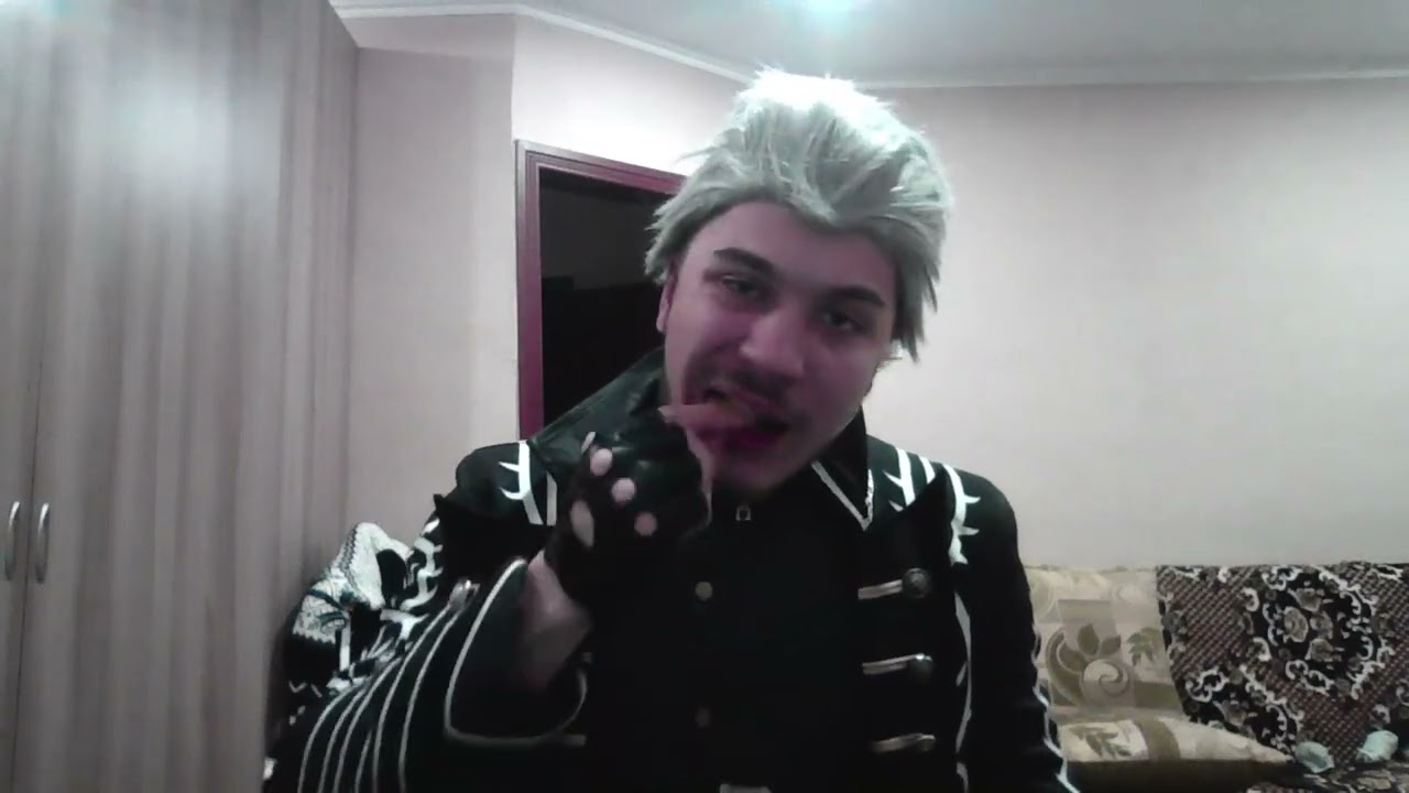 VERGIL EATS CHIPS | DMC Meme