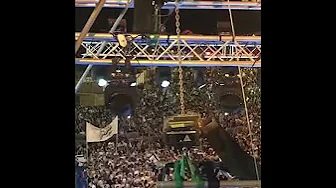 Yaakov Shwekey performed at the Kosel for thousands of people in honor of the 50th Yom Yerushalayim