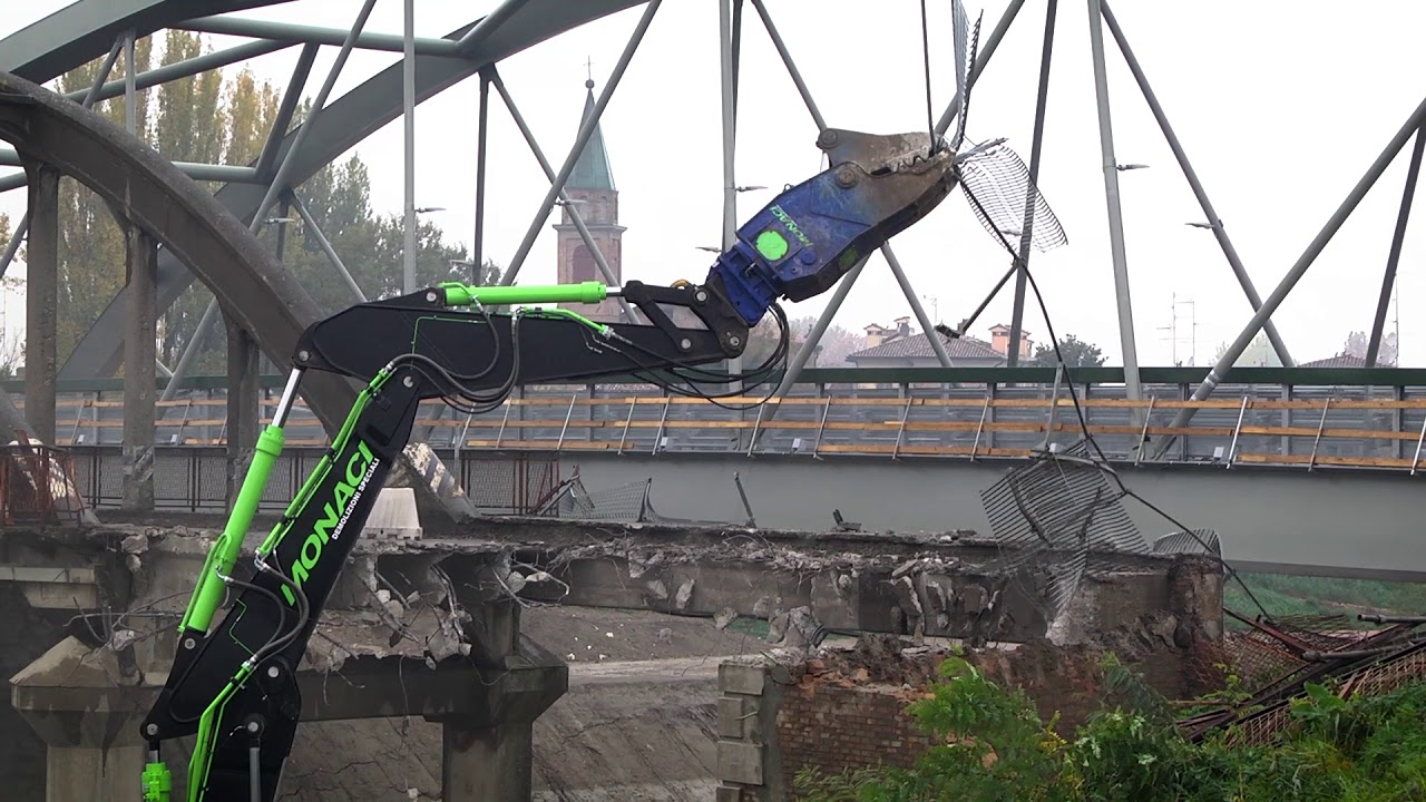 Demolizione vecchio ponte Bomporto