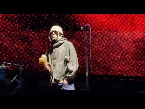 Oasis - Supersonic (Live), Toronto 2025 - YouTube