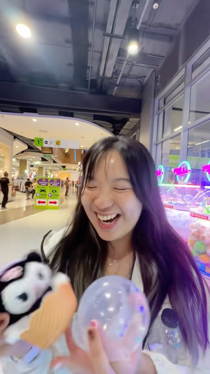 MENDINGAN GATCHA ATAU MESIN CAPIT??? #shortvideo #itsmeissie