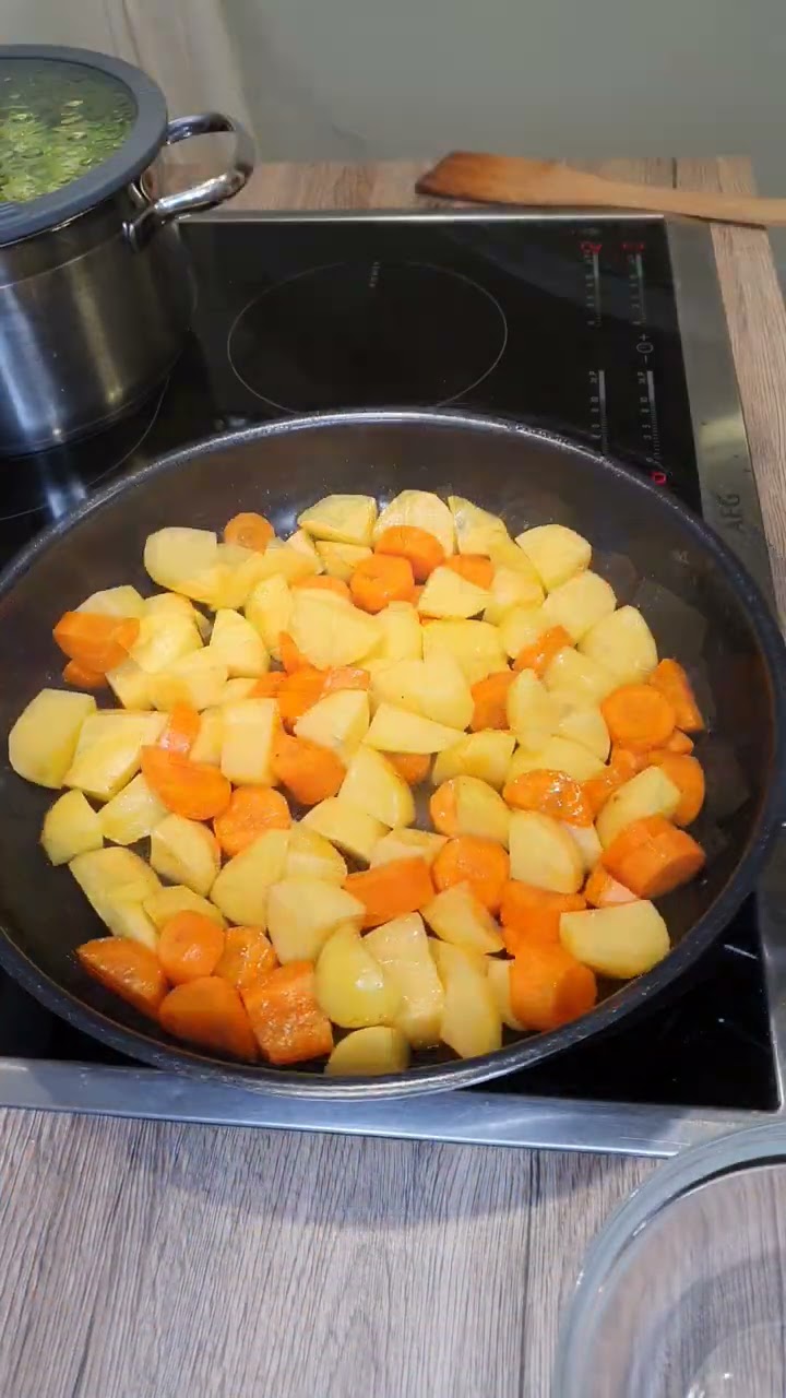 Rosenkohlpfanne - YouTube