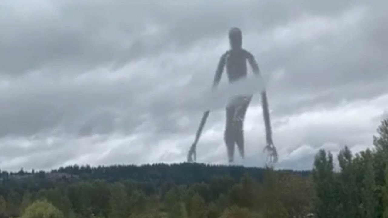 The Giant with Red Dots Trevor Henderson sighting in real life - YouTube