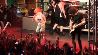 PARAHOY Decode - Paramore March 2014