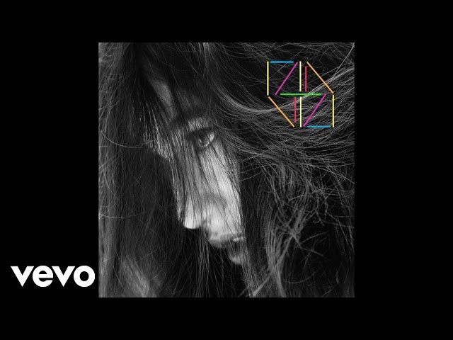 Izïa - Les ennuis ft. Orelsan